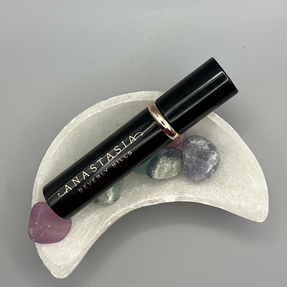 Anastasia Beverly Hills mascara, volumizing, black - Picture 1 of 3